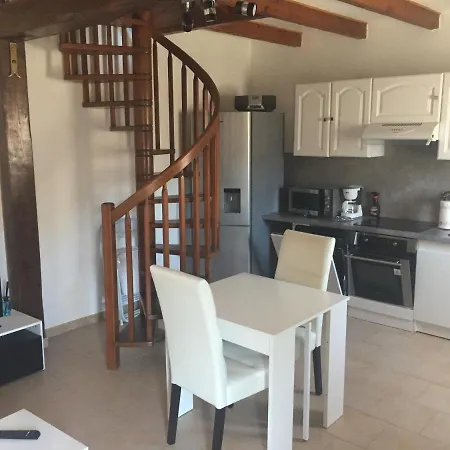 Сasa de vacaciones Maison Au Village